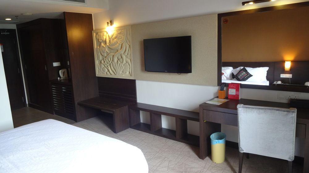 Swan Garden Hotel Малакка Экстерьер фото